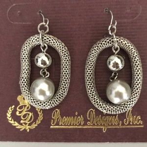 Premier Designs Silver toned Mesh Earrings